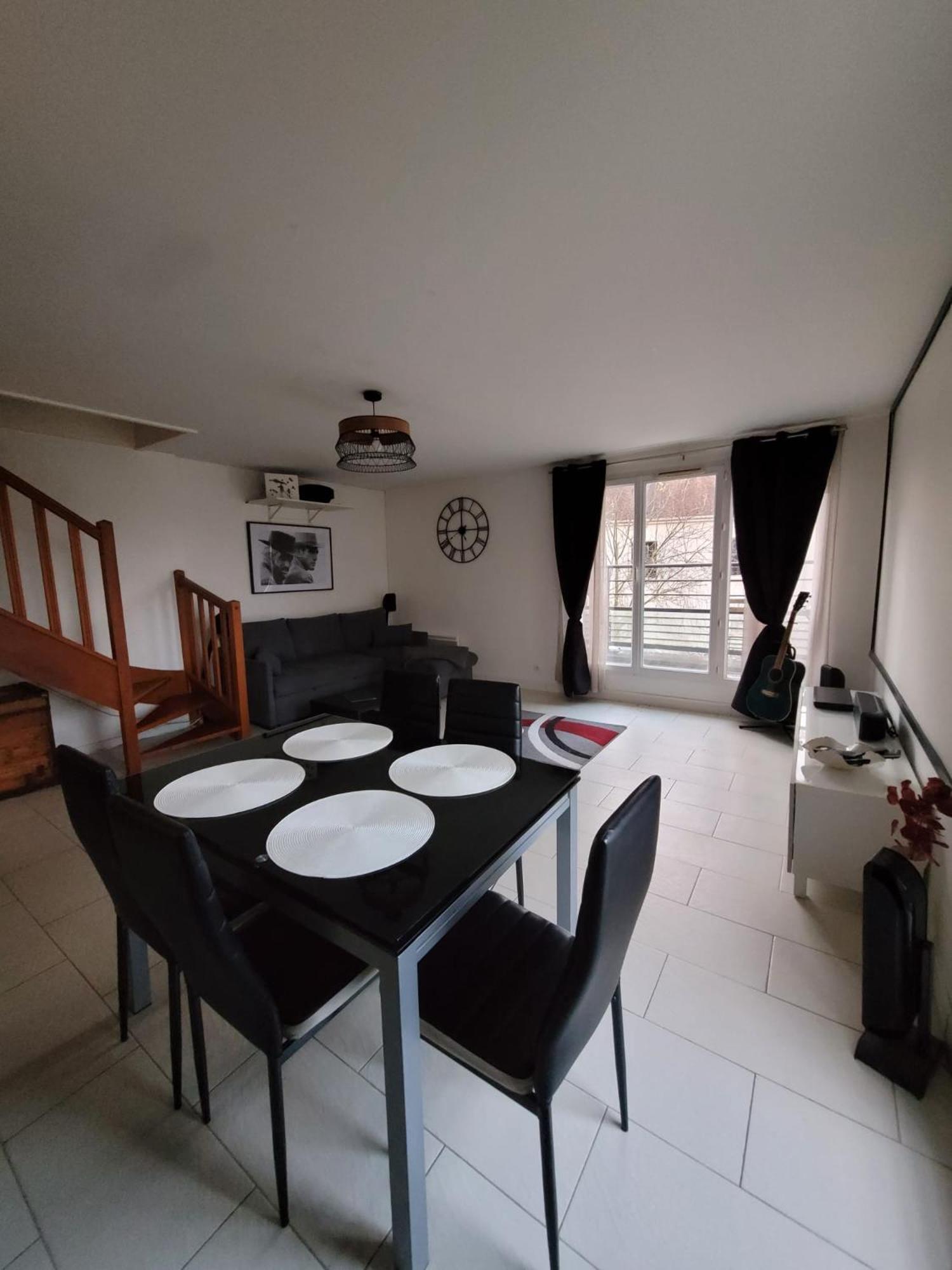 Duplex Proche Disney Avec Ecran Cinema Chessy  Extérieur photo